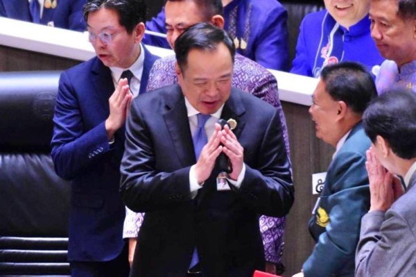 靠谱配 泰国新总理阿努廷是谁？在家每天都说粤语，中文名字叫陈锡尧